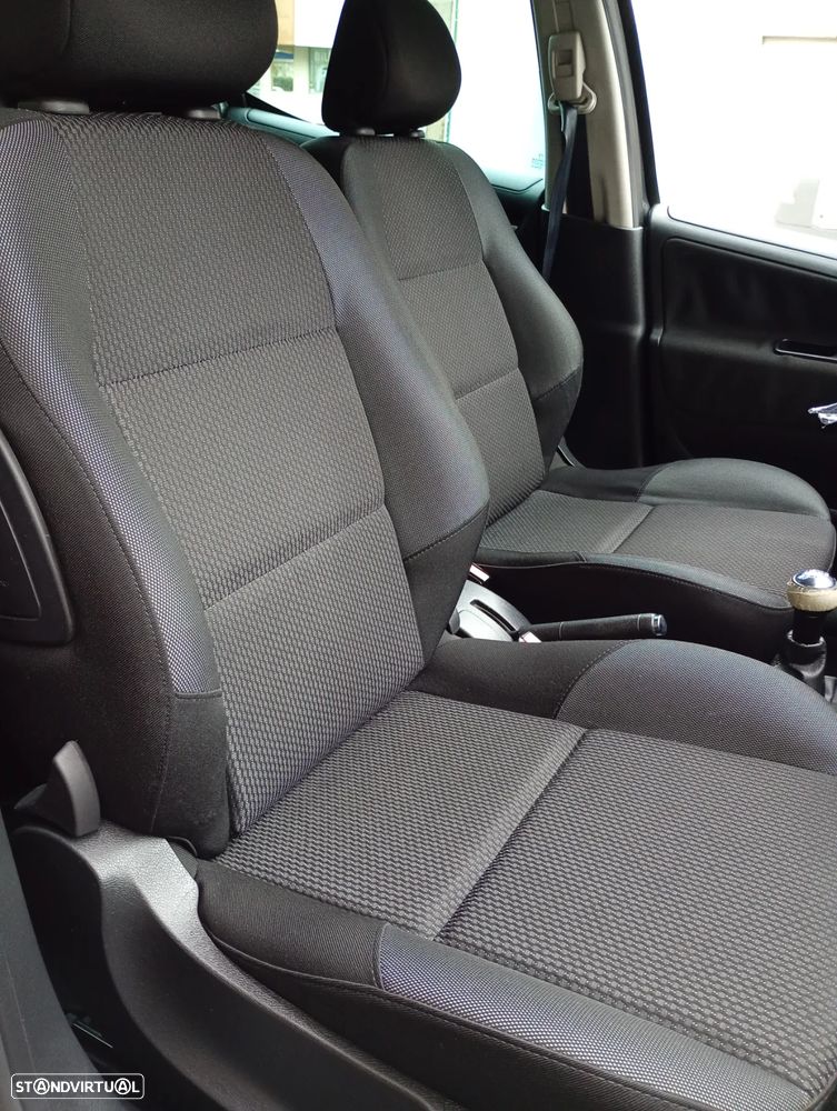 Peugeot 207 SW 1.4 Premium - 14