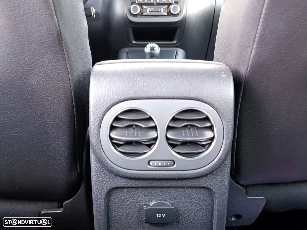 VW Tiguan - 16
