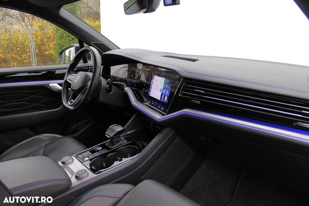 Volkswagen Touareg 3.0 V6 e-Hybrid 4Motion Aut. R - 12