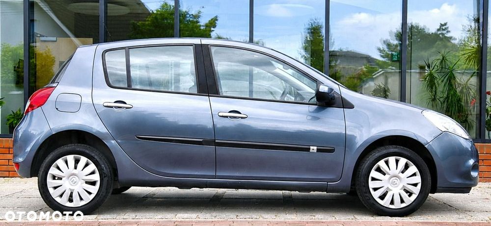 Renault Clio - 18