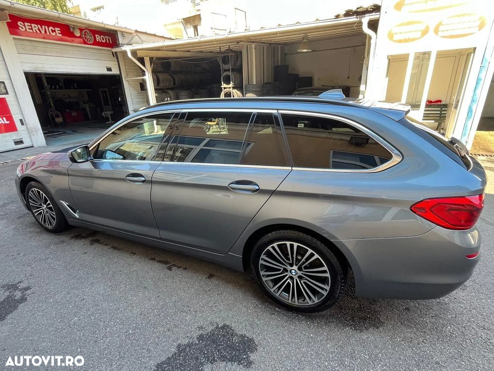 BMW Seria 5 530d xDrive AT - 11