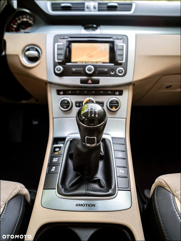 Volkswagen Passat CC - 27