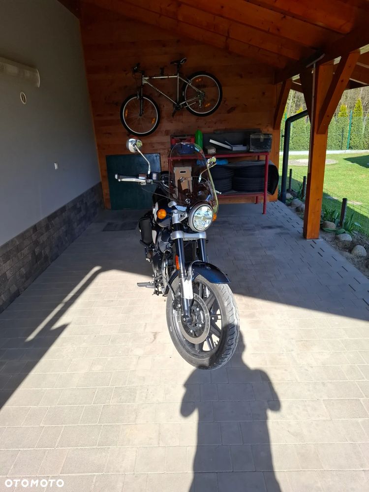 Royal Enfield Super Meteor - 5