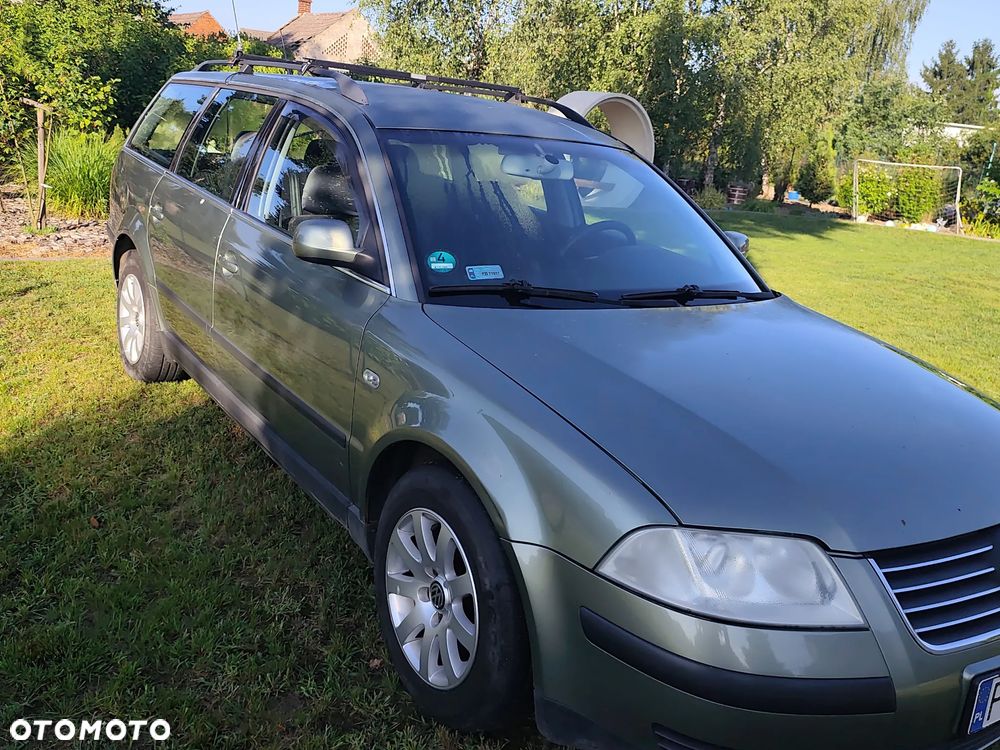 Volkswagen Passat 1.6 - 2