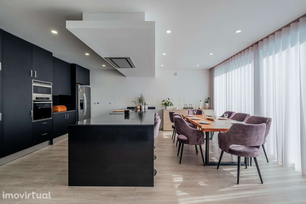 Fantástica  Moradia T3 em Torres Vedras com Jardim e Terraço - Grande imagem: 2/34