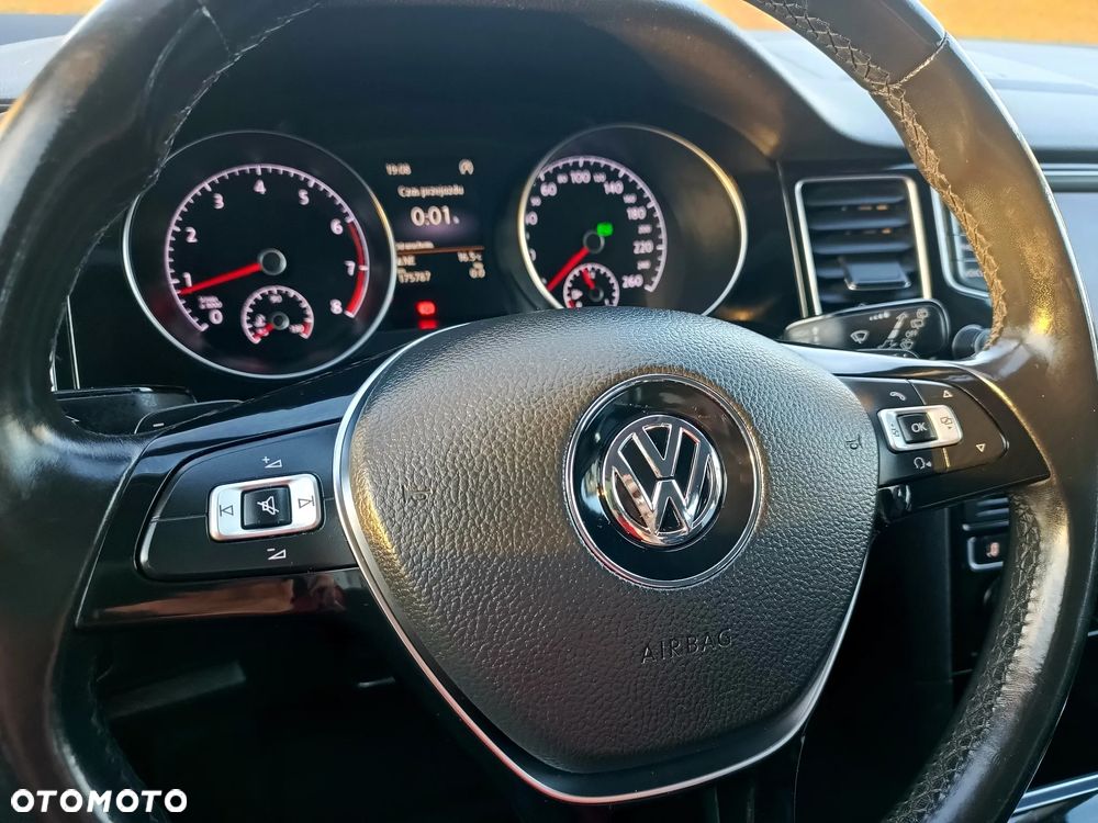 Volkswagen Golf Sportsvan 1.4 TSI (BlueMotion Technology) DSG Highline - 27
