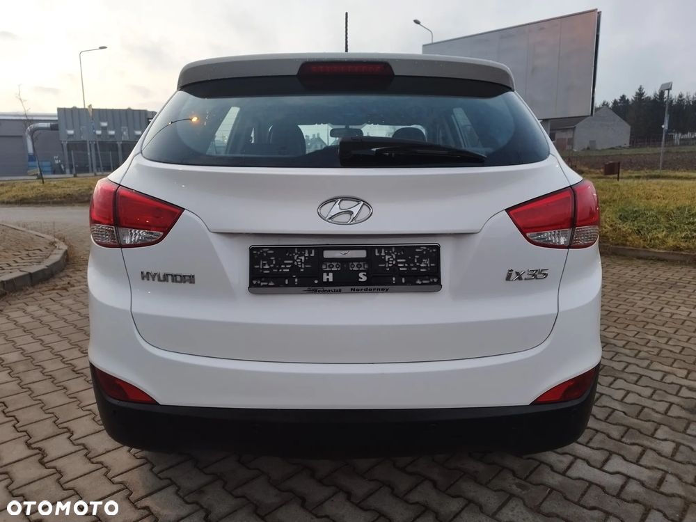 Hyundai ix35 1.6 2WD Fifa World Cup Edition - 9