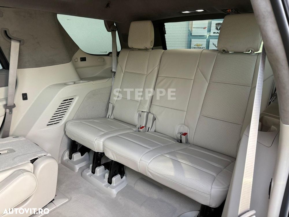 Cadillac Escalade - 22