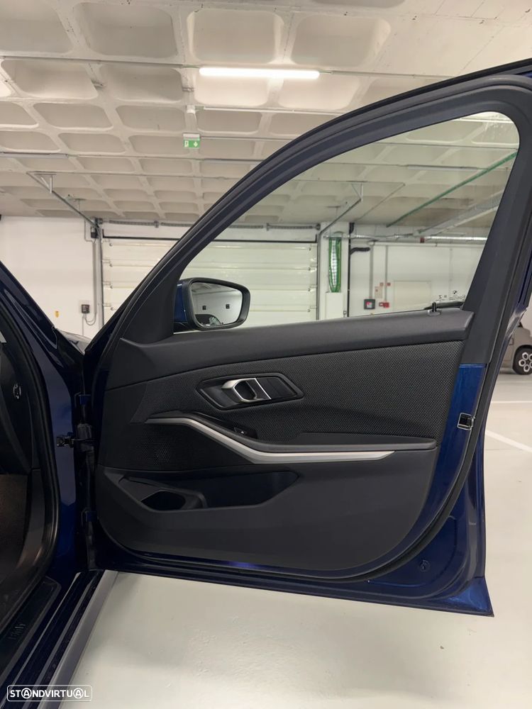 BMW 330 e Aut. Advantage - 9