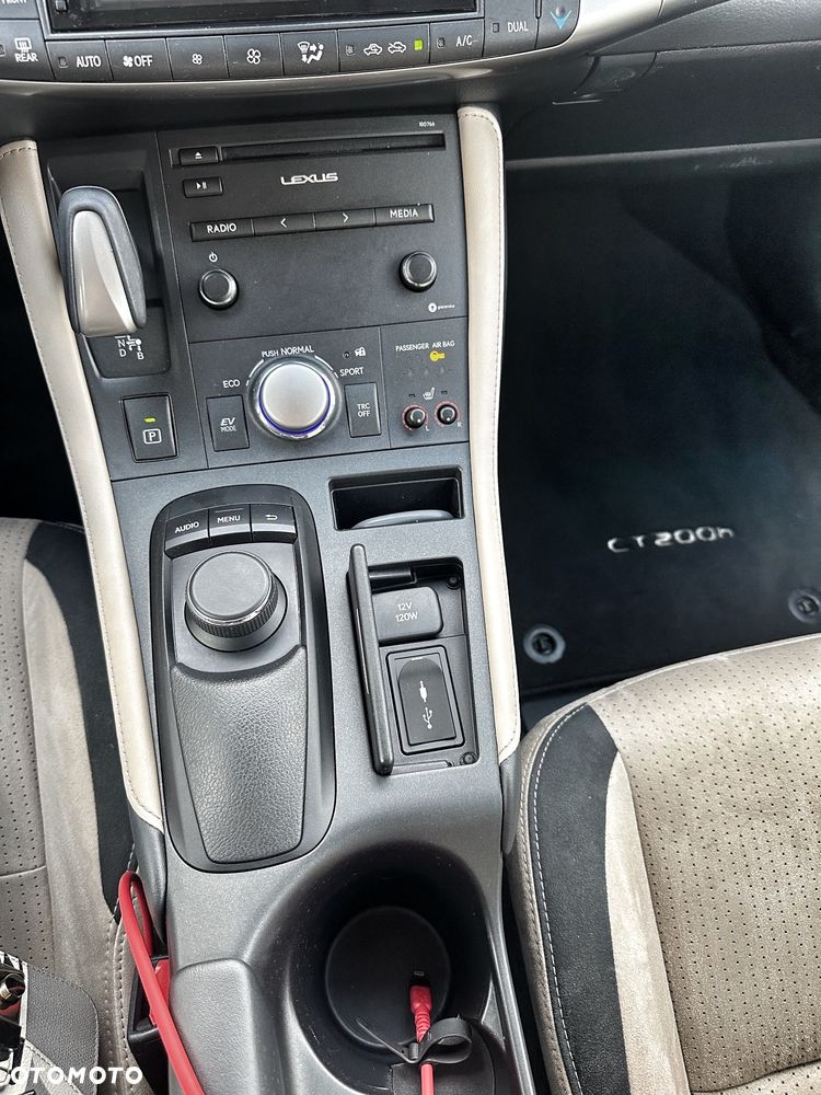 Lexus CT 200h Elegance - 10