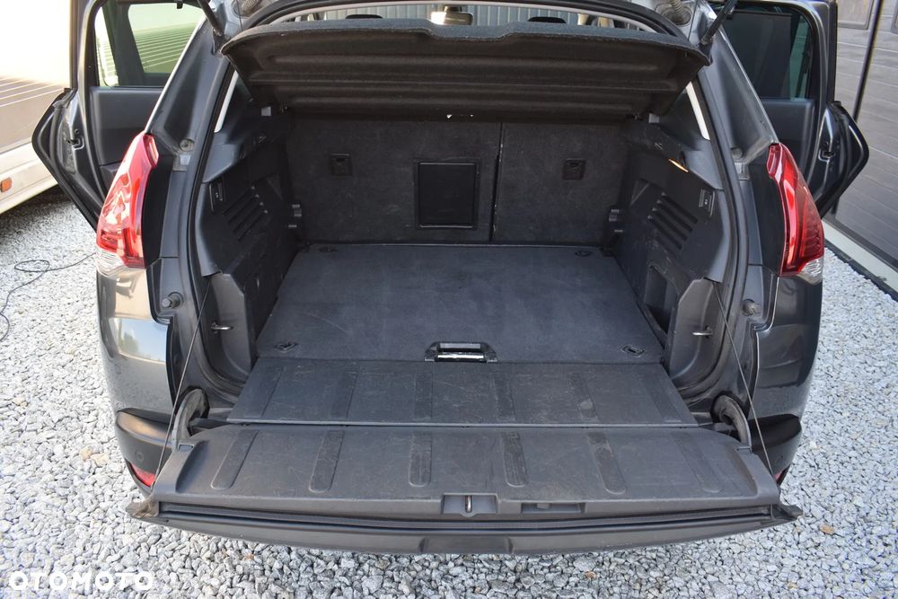 Peugeot 3008 HDi 115 Allure - 17
