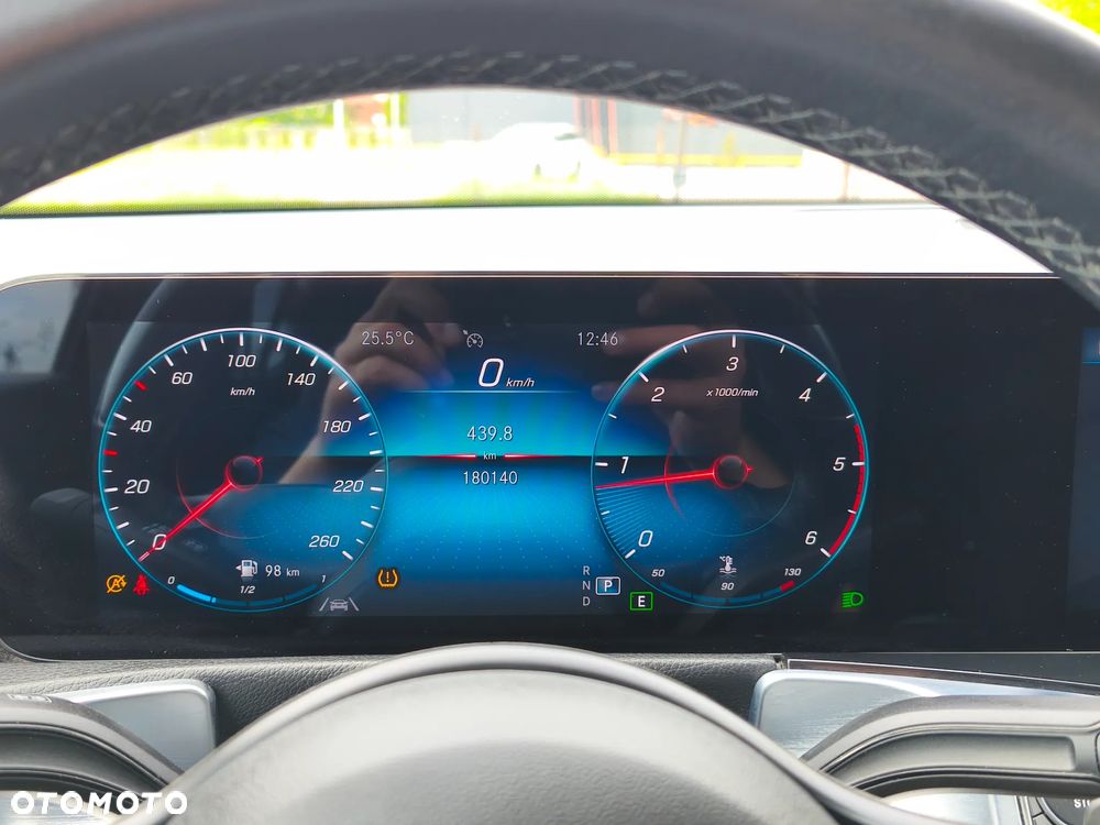 Mercedes-Benz GLB - 23