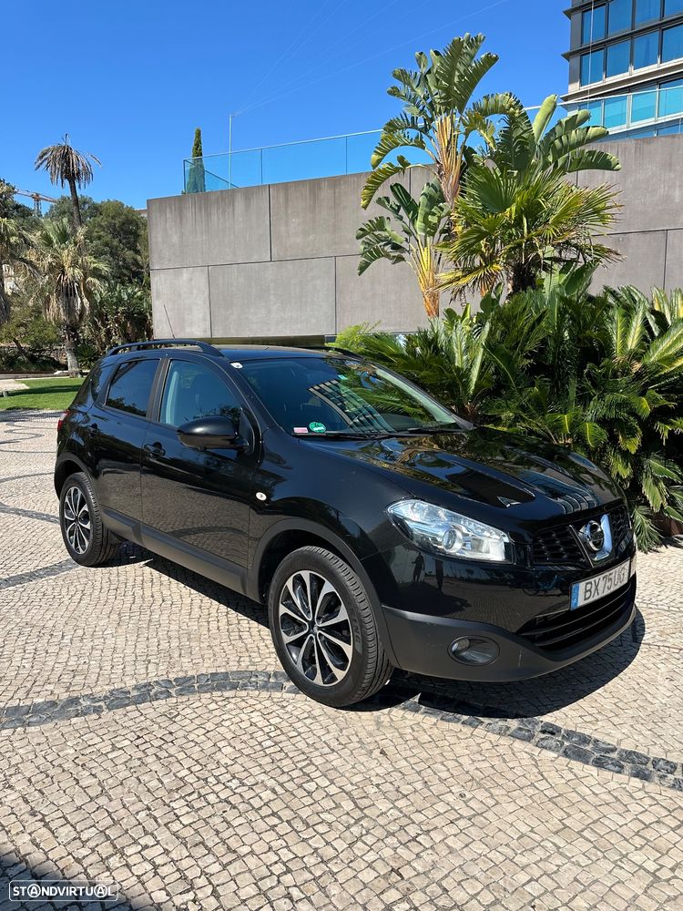 Nissan Qashqai 1.6 dCi Tekna Premium 17 Pele S Alcantara - 1