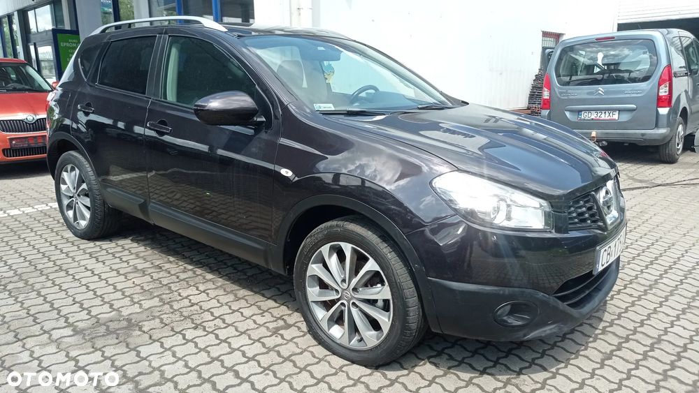 Nissan Qashqai 2.0 dCi DPF tekna - 28