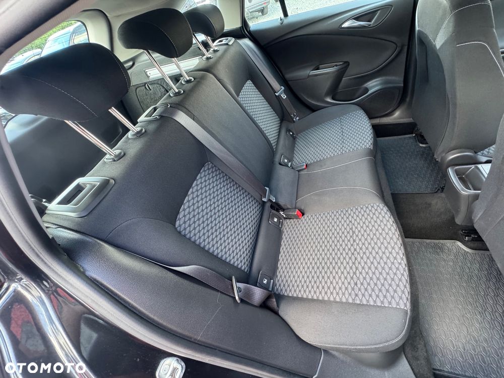 Opel Astra 1.6 CDTI Sport - 24