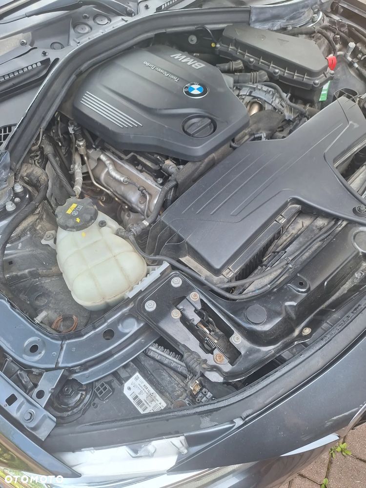 BMW Seria 3 320d Luxury Line - 10