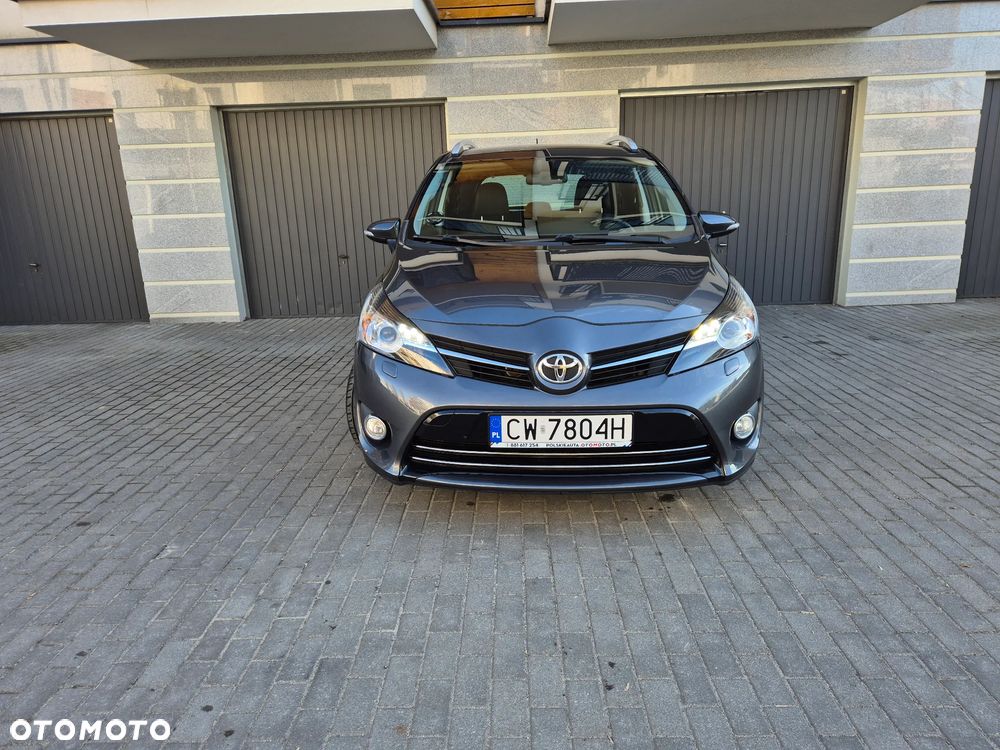 Toyota Verso 1.8 Premium - 3
