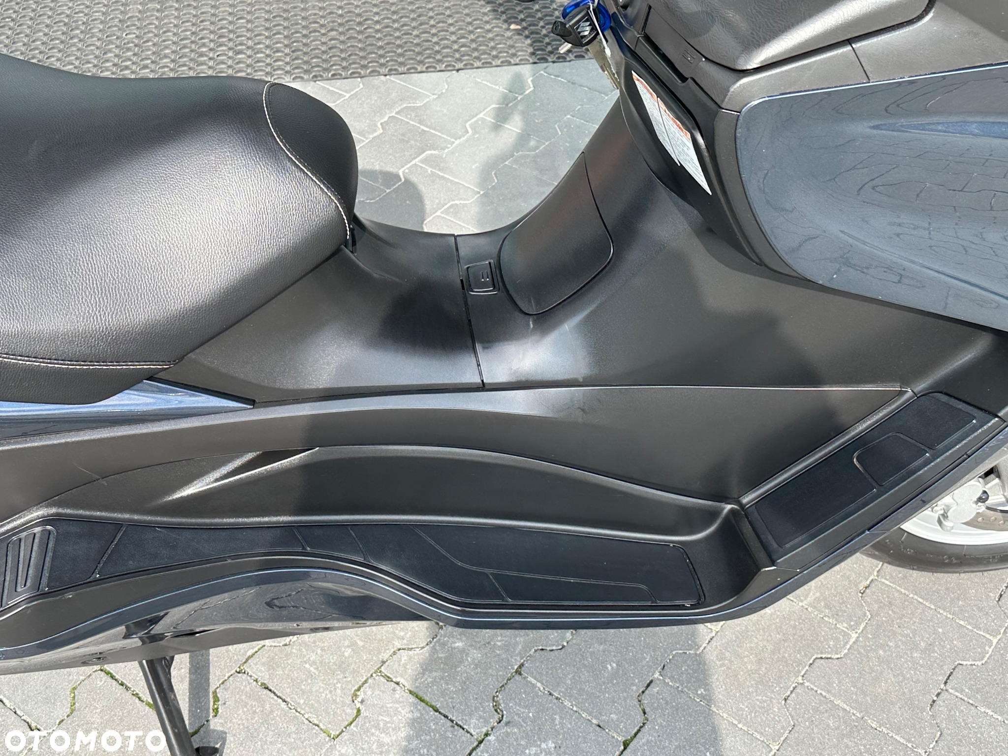 Suzuki Burgman - 12