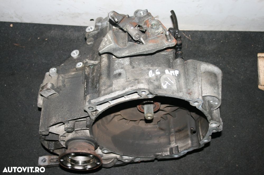 Cutie Viteze Vw Passat B6 Golf 5 Skoda Seat Audi 2.0 Tdi 6 Viteze - 1