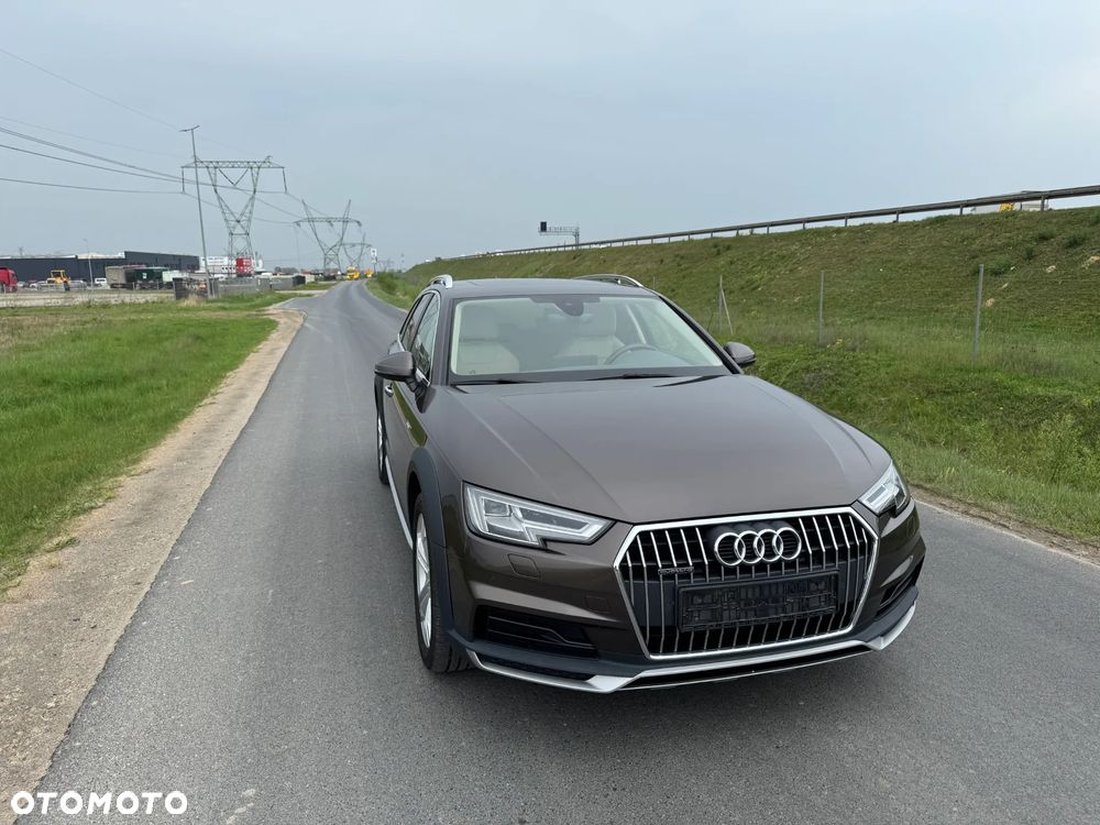 Audi A4 Allroad 2.0 TDI Quattro S tronic - 32