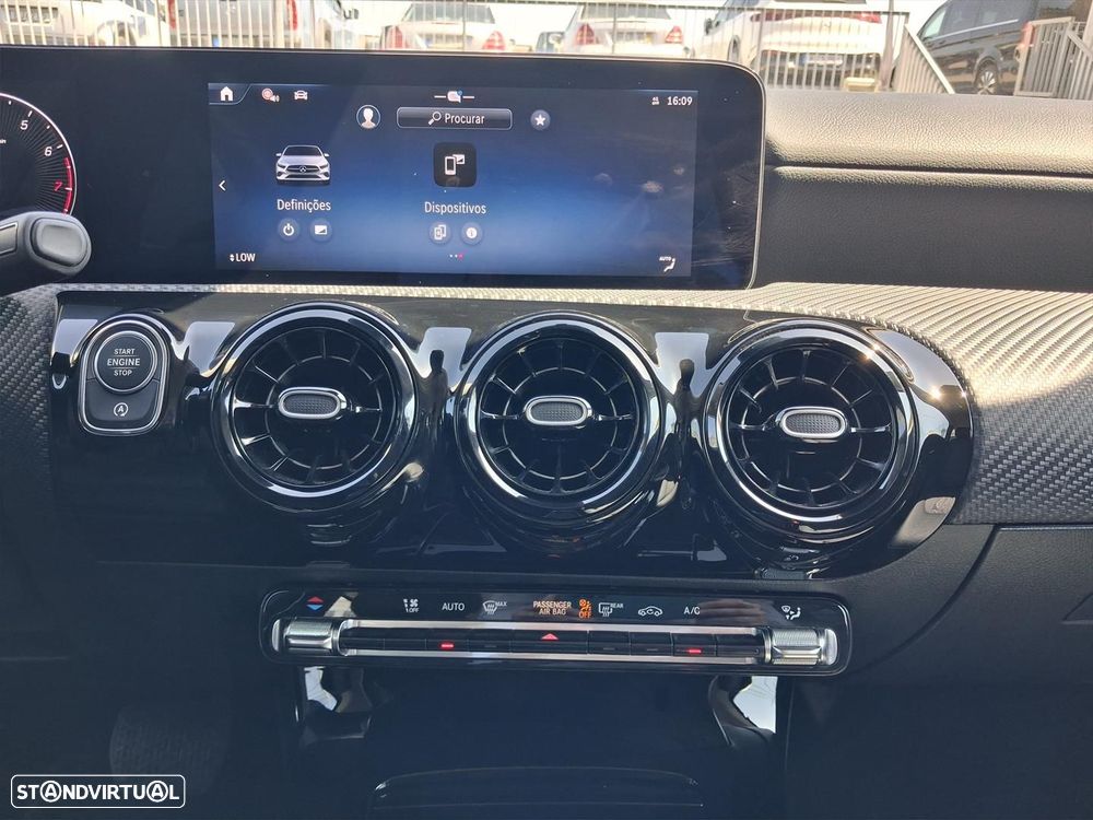 Mercedes-Benz A 200 Standard - 18