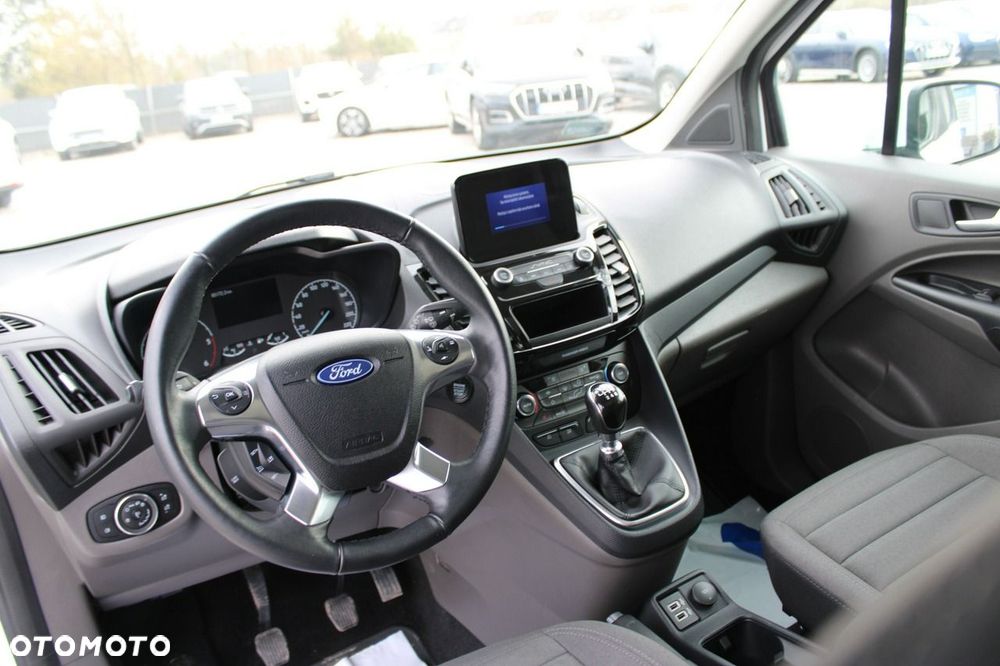 Ford Tourneo Connect - 20