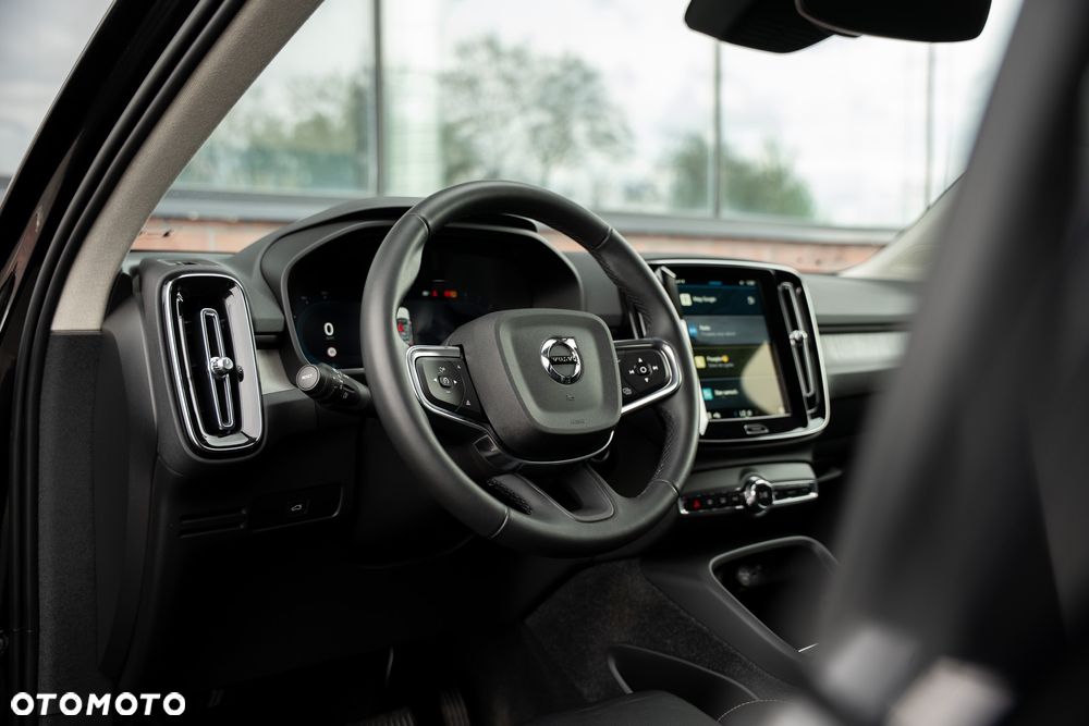 Volvo XC 40 - 24