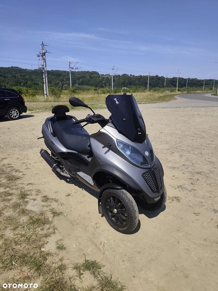 Piaggio MP-3 - 3