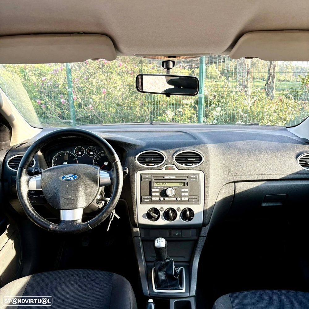 Ford Focus 1.4 16V S - 15