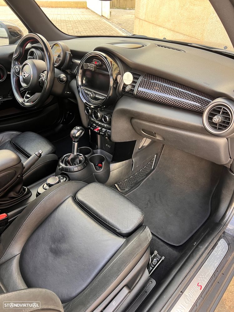 MINI 3 Portas Cooper SD Auto Desportiva - 8