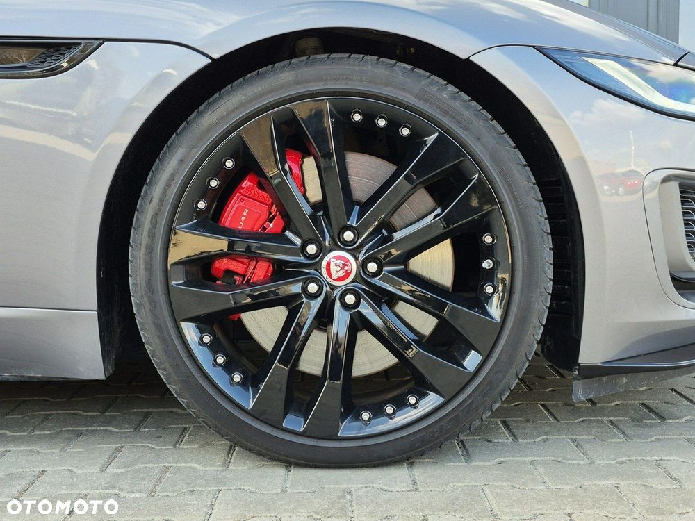 Jaguar F-Type - 9