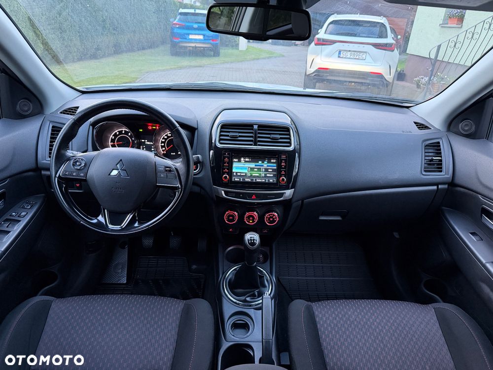 Mitsubishi ASX - 17
