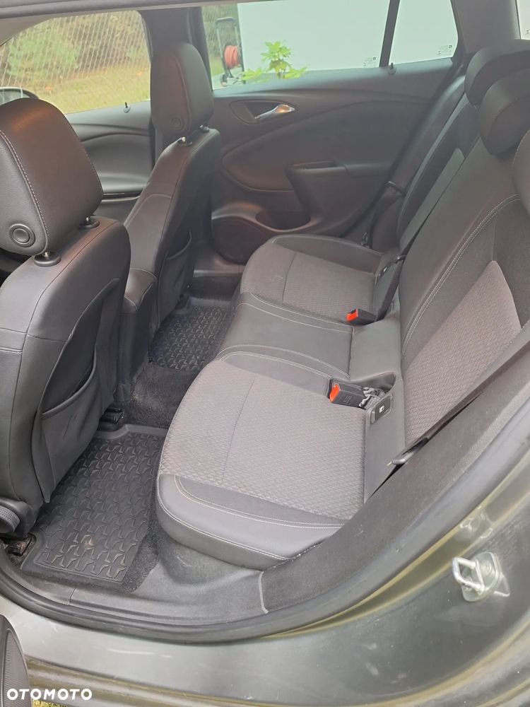 Opel Astra V 1.6 CDTI Elite S&S - 12