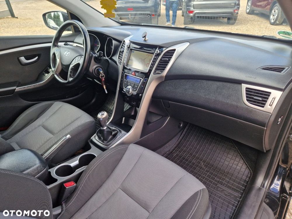 Hyundai i30 1.6 CRDi Premium - 18
