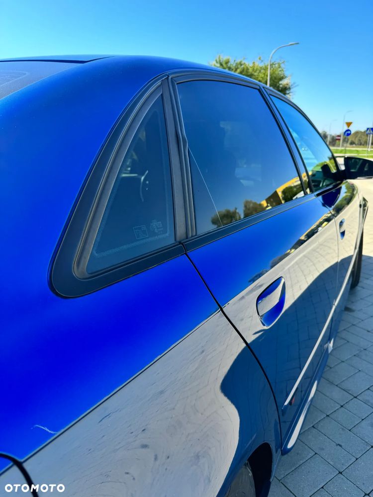 Audi A4 Limousine - 14