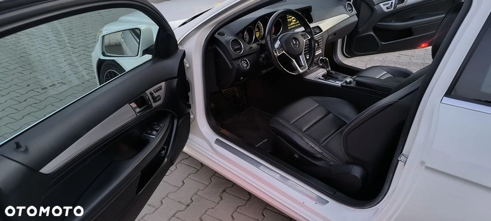 Mercedes-Benz Klasa C 250 Sport 7G-TRONIC - 20