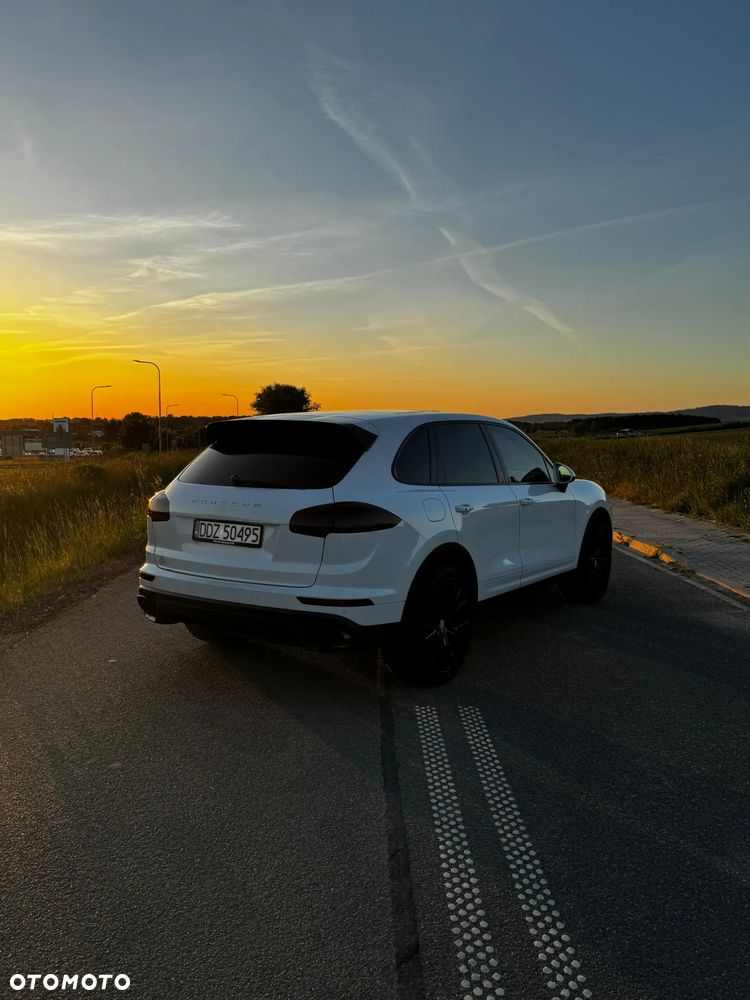 Porsche Cayenne Diesel Platinum Edition - 3