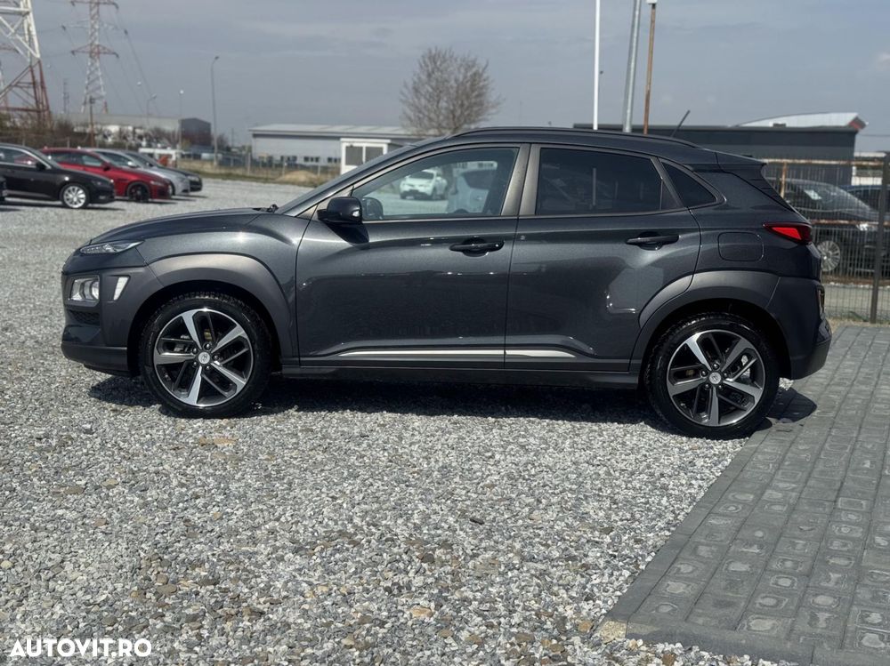 Hyundai KONA - 10