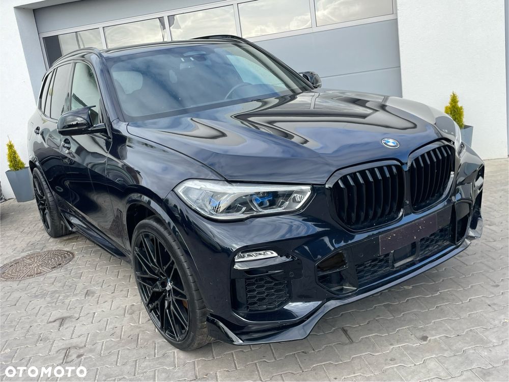 BMW X5 xDrive50i Sport-Aut - 2