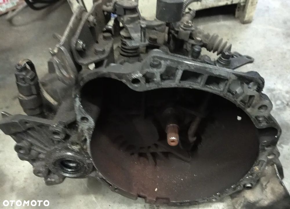 Hyundai Getz Matrix 1.5 CRDI skrzynia biegów J42271 J21973 P81787 - 8