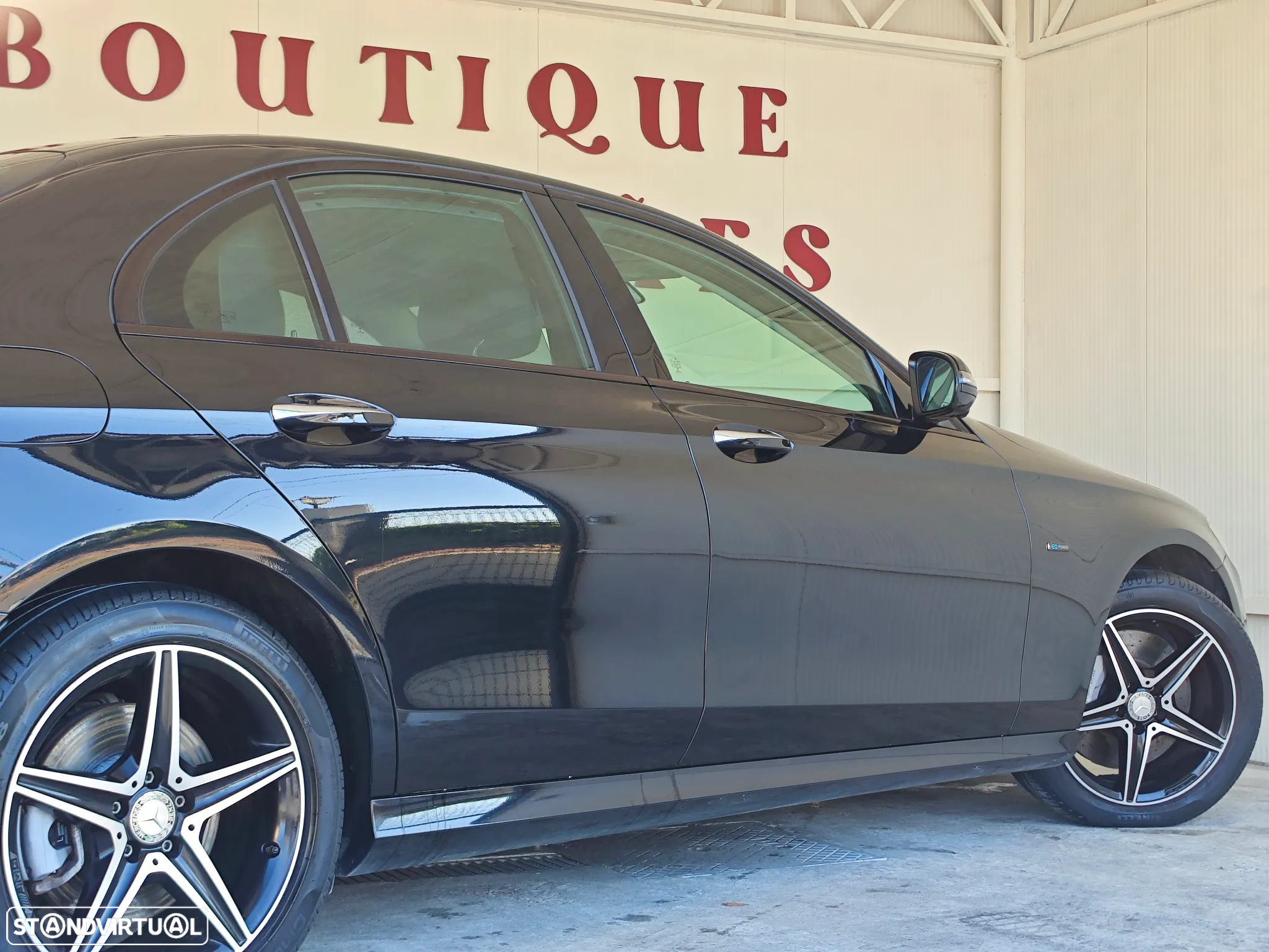 Mercedes-Benz E 300 de AMG Line - 23