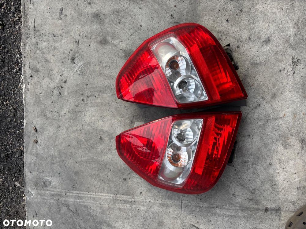 Lampy tył tylne lewa prawa Honda jazz II 02-08 - 3