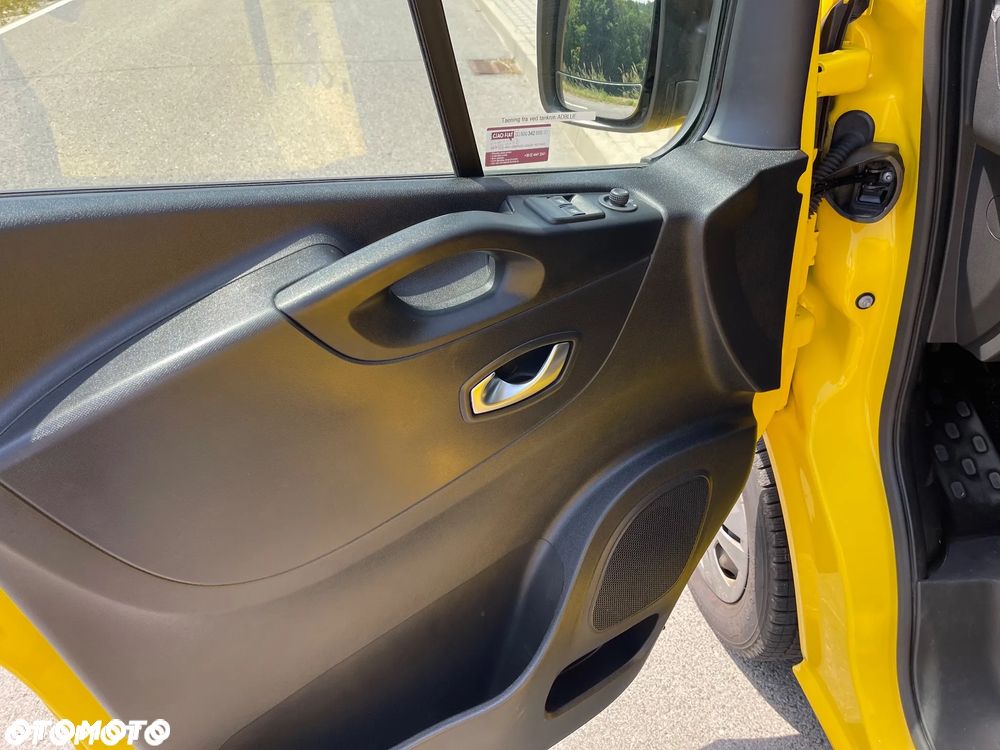 Renault Trafic - 21