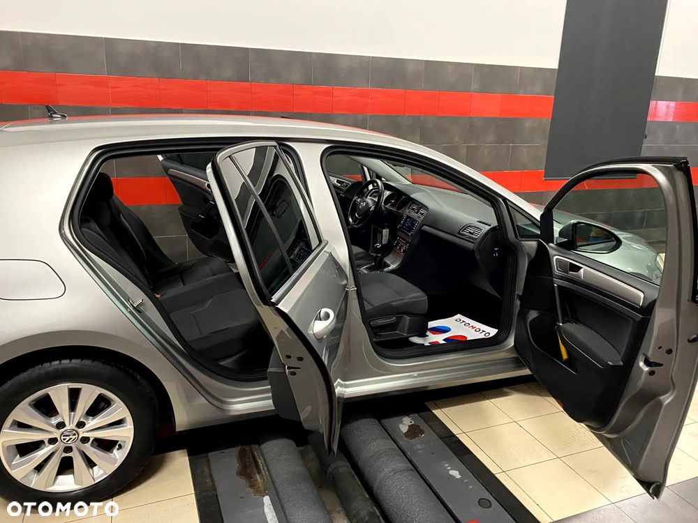 Volkswagen Golf 1.6 TDI BMT Highline - 17