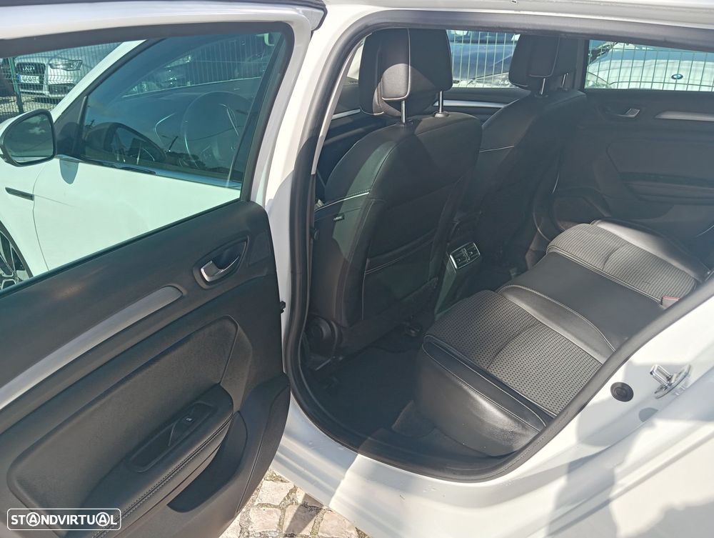 Renault Mégane Sport Tourer BLUE dCi 115 EDC BOSE EDITION - 16