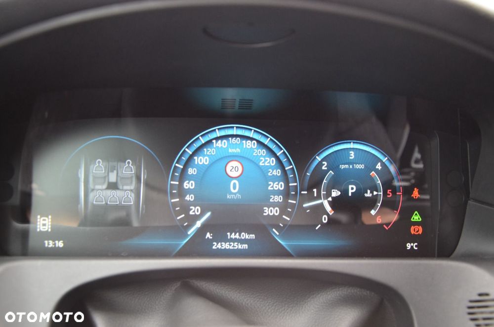 Jaguar XF 3.0 TDV6 R-Sport - 32