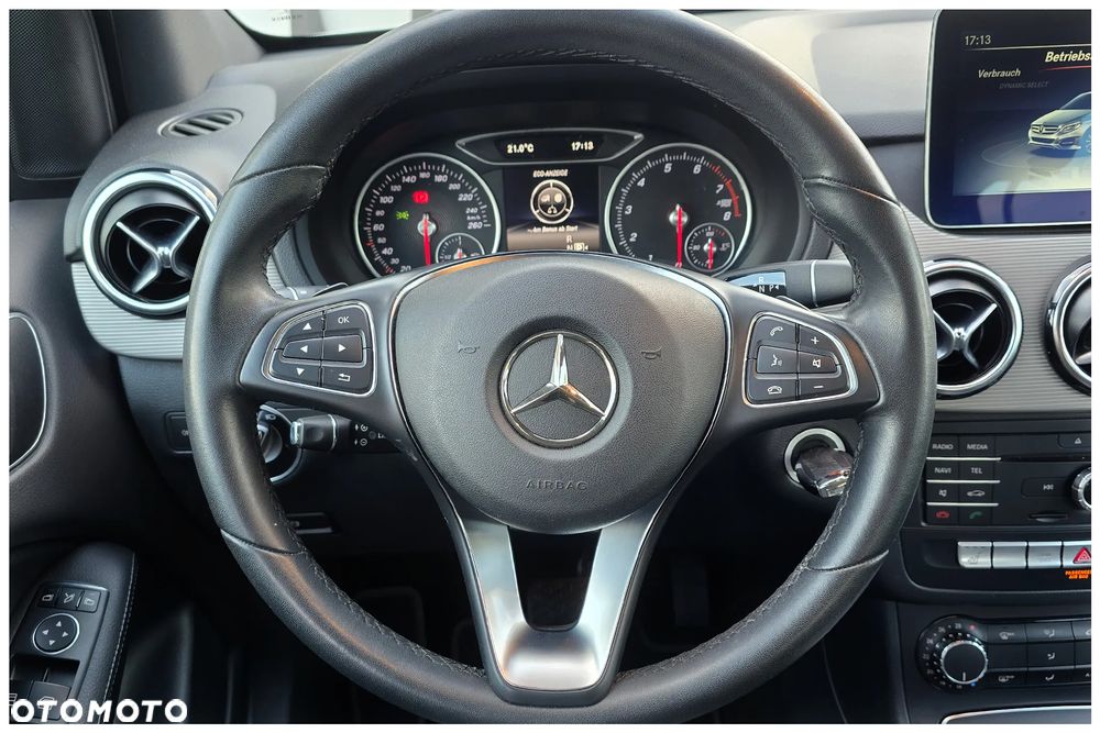 Mercedes-Benz Klasa B 180 7G-DCT UrbanStyle Edition - 15