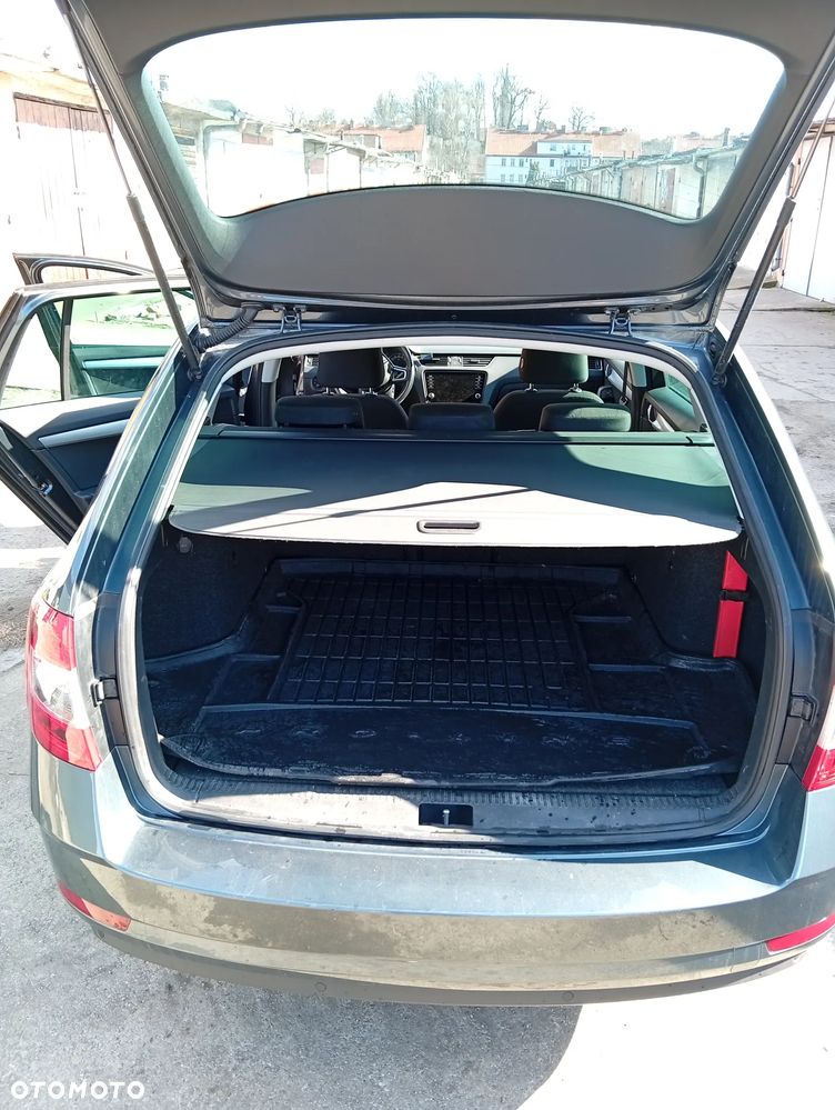 Skoda Octavia 1.6 TDI SCR Ambition - 10