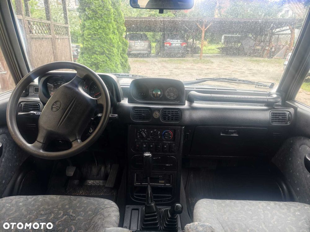 Hyundai Galloper - 8
