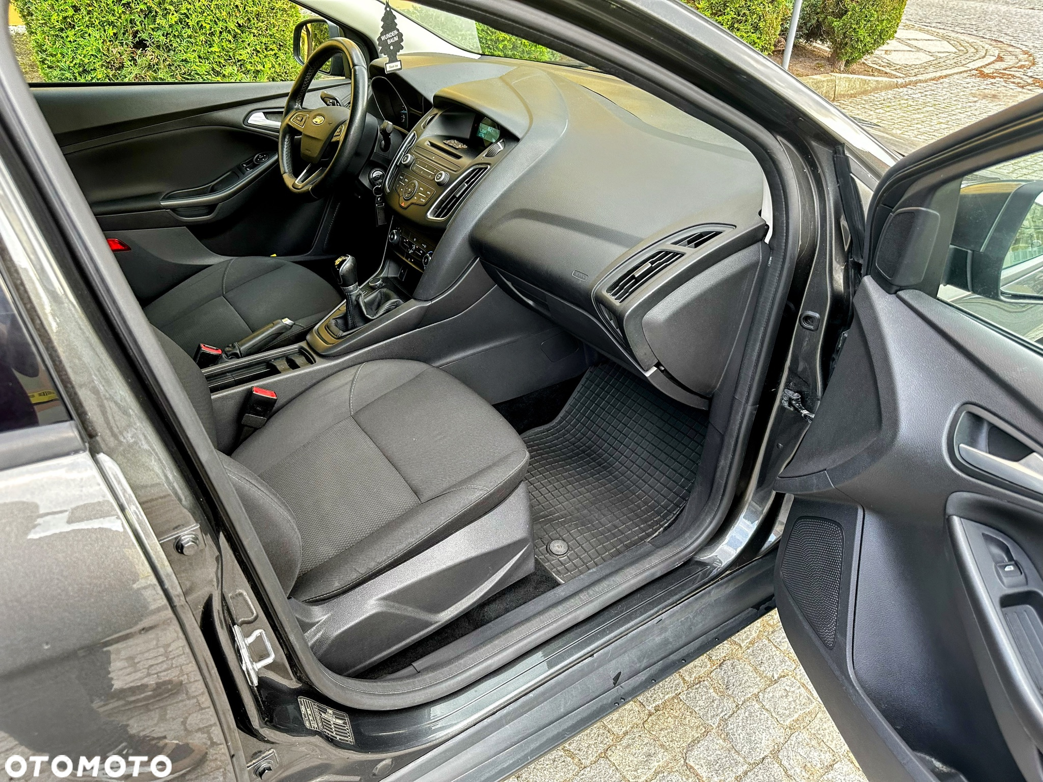 Ford Focus 1.6 Trend - 8